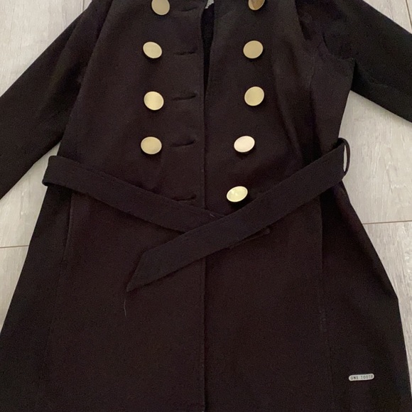 Trench with brass buttons - Picture 2 of 4